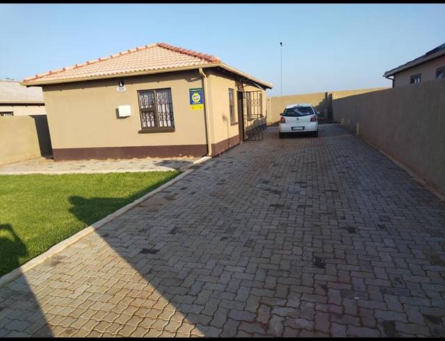 3 BEDROOM HOUSE FOR SALE IN DAWN PARK